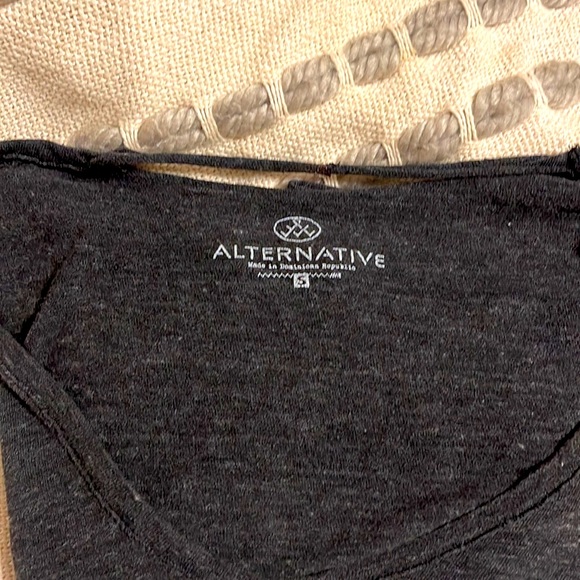 Alternative Letter Printed Gray Long Sleeve Tee - Picture 7 of 8